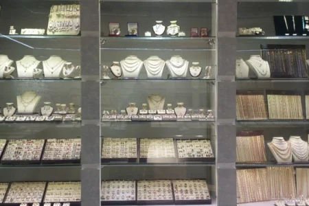 Магазин ювелирных изделий Aura на Советской площади фото 1